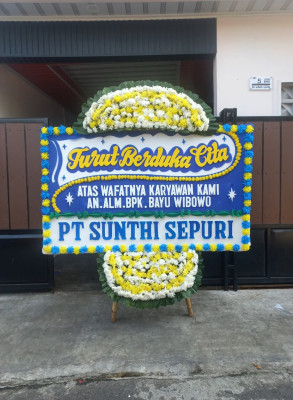 Papan Bunga Duka di Setiaratu
