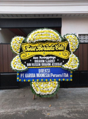 Papan Bunga Duka di Setiaratu
